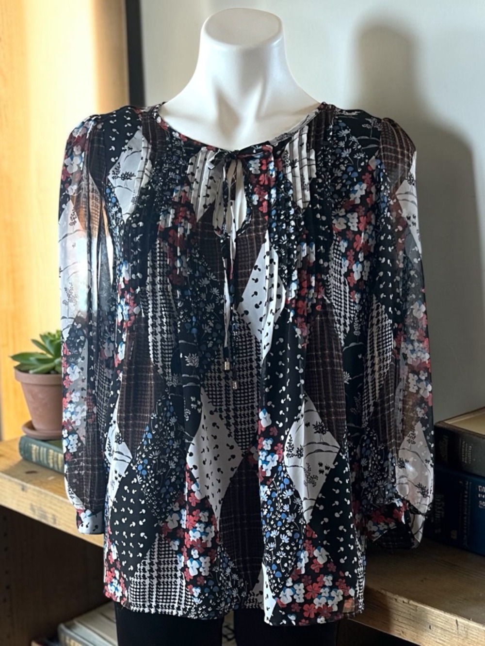 Tommy Hilfiger Black Patchwork Floral Print Peasant Blouse Size Women’s Med